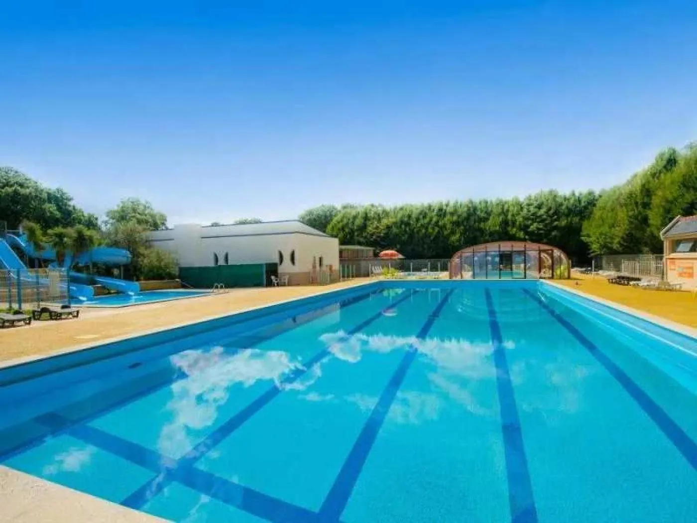 Kamp alanı Camping 3 Etoiles - Piscine - Efcaga Saint-Yvy Fransa
