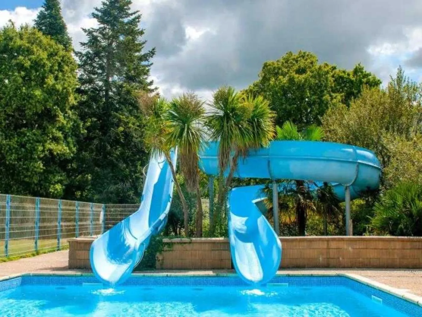 Camping 3 Etoiles - Piscine - Efcaga Saint-Yvy